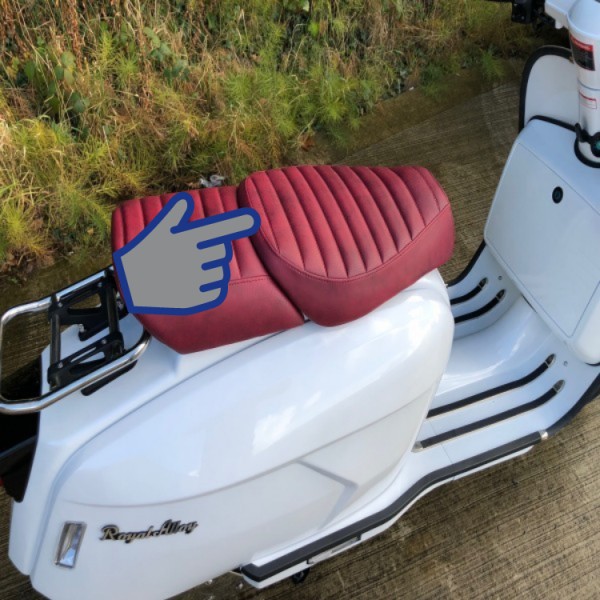 Royal Alloy Royal Alloy GP Front Seat Red.